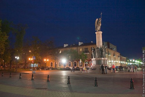 памятник 1000 бреста.jpg