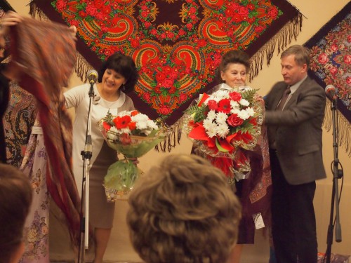 Цветы  поздравления и подарки.
