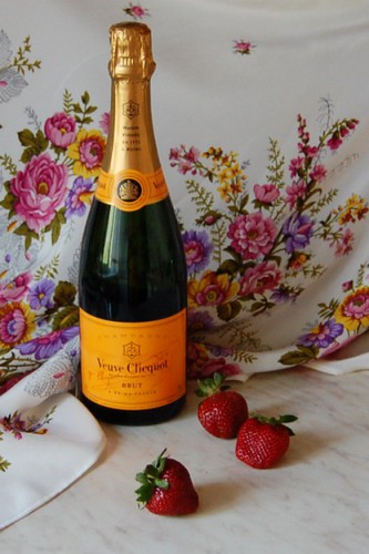 Шампанское Veuve Clicquot и Первое свидание 1384-1