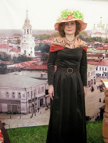 1914 - Город. Модная лавка. Платок &quot;Версаль&quot; 824-4, Н. Белокур